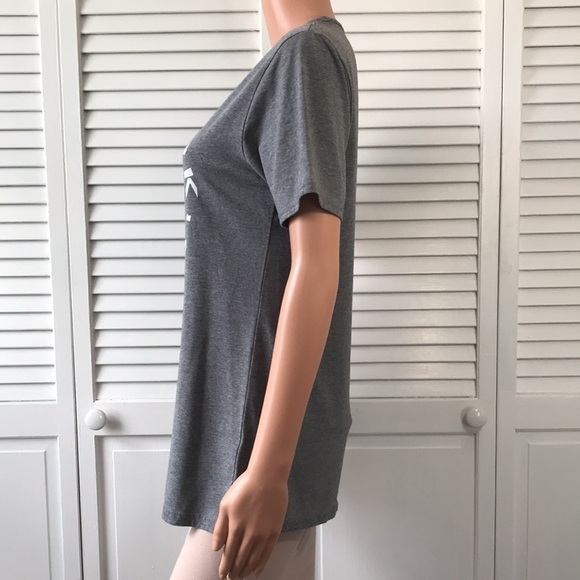 2/$25 GYMSHARK Gray Short Sleeve Tee - Picture 3 of 6